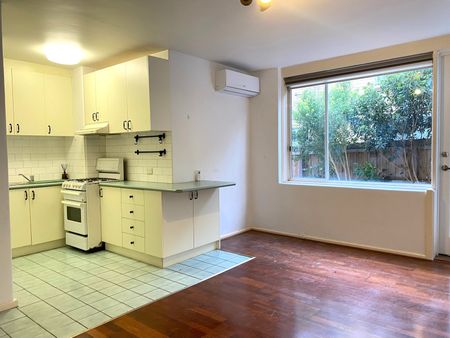 6/51 Buckley Street, Moonee Ponds VIC 3039 - Photo 2