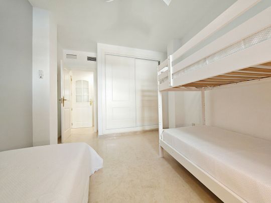 2 Bed Apartment for Rent in Elviria - Photo 1