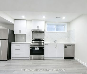 For Lease - 21 Kenneth Ross Bend, East Gwillimbury, Ontario - Photo 3