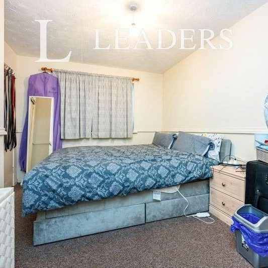 Valentine Court, Crownhill, Milton Keynes, Buckinghamshire, MK8 - Photo 1