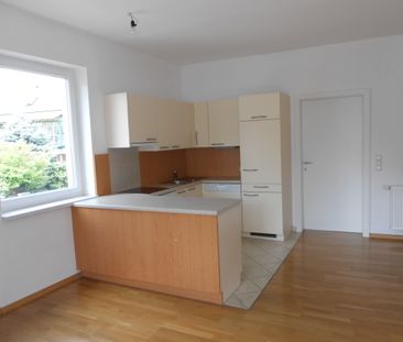 Sonnige 3-Zimmer Wohnung in der Sophiengutstraße 31 / Froschberg - Foto 2