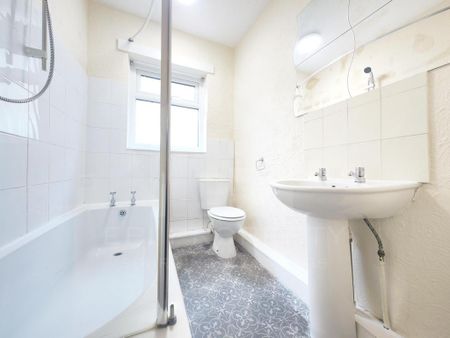 2 bedroom terraced house to rent - Photo 5