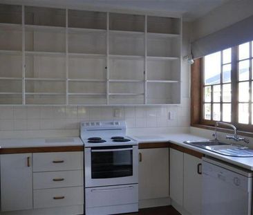 Spacious living near the CBD - Photo 6