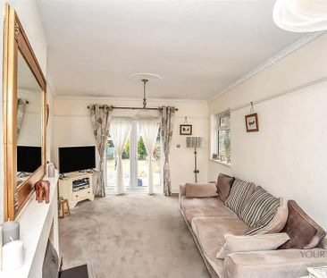 3 bedroom semi-detached house to rent - Photo 3