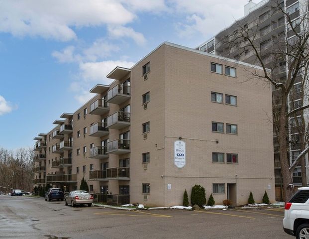 The Senate Apartments | 1223 Richmond St., London - Photo 1