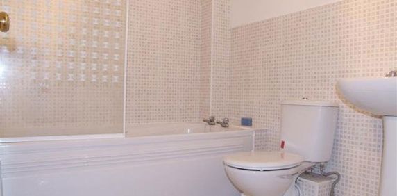 Apartment in Spencer House, St Pauls Square - Photo 2