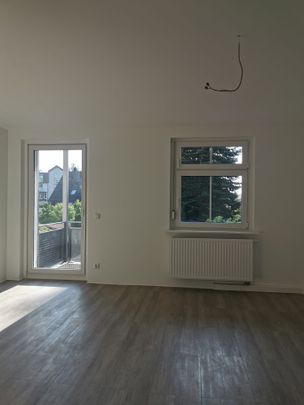 Charmante 2-Zimmerwohnung im Altbau mit Balkon - Photo 1