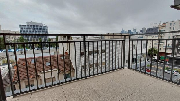 location Appartement T2 DE 43m² À COURBEVOIE - Photo 1