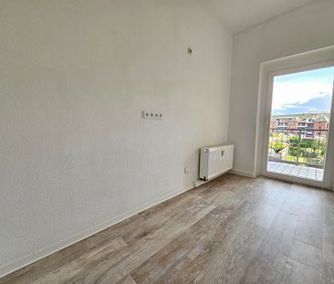 Schöne helle 3-Zimmer Wohnung mit Balkon - Foto 1