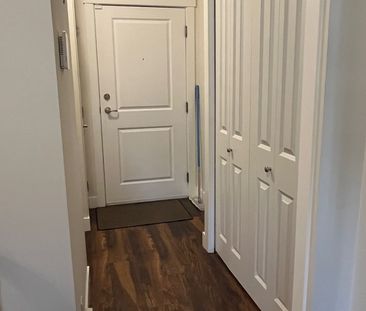 1 Bed +Den, 1 Bath – Aria - Photo 6