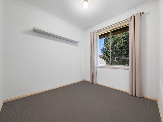 Spacious Family Home in a Prime Location - Photo 1