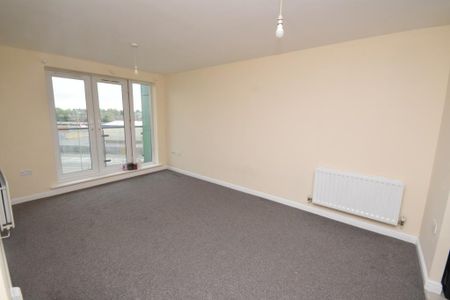 2 bedroom apartment to rent - Photo 2