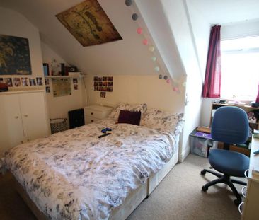 4 bedroom maisonette to rent - Photo 2