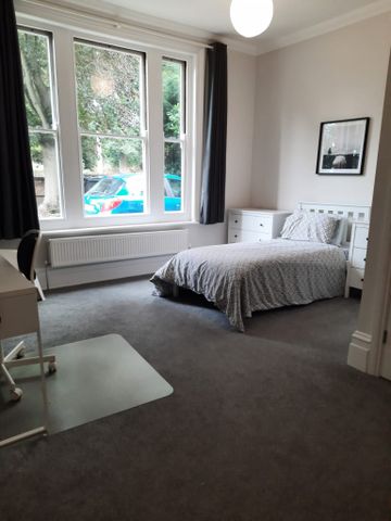 BEDROOM 3 – SILVER - Photo 5