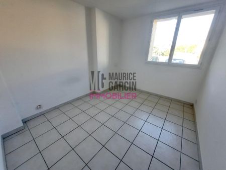A LOUER - APPARTEMENT DUPLEX CARPENTRAS - 3 pièces 63.80m² - Photo 2
