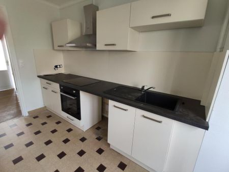 Location Appartement 4 pièces 88m² NANCY 54000 - Photo 2