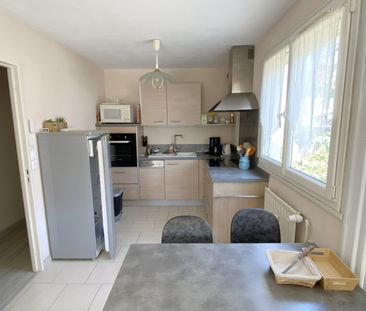 Location Appartement 4 pièces 75m² ANGERS 49000 - Photo 4