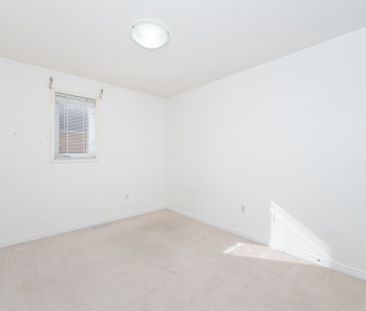 For Lease - 6513 Song Bird Crescent, Mississauga, Ontario - Photo 5