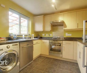 3 bedroom terraced house to rent - Photo 4