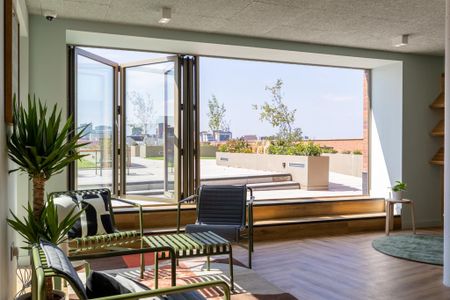 2 bedroom flat to rent - Photo 5