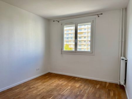 Libre le ..Maintenant Mt Loyer :630 Mt des charges :110 - Photo 2