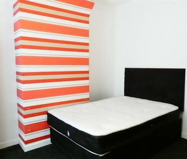 Room in a Shared House, Romney Street, M6 - Photo 2