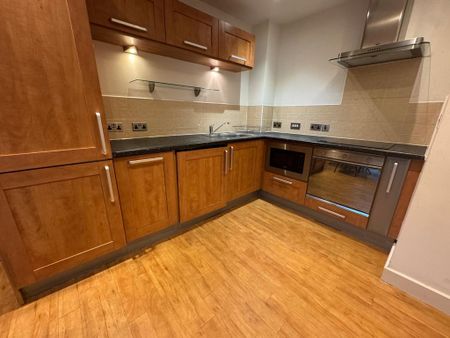 2 bedroom flat to rent - Photo 4