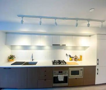 Sleek and fully equipped condo - Photo 1