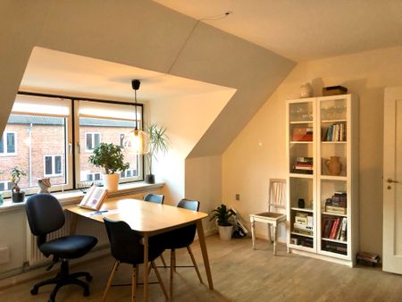 Hyggelig 3-værelses lejlighed i Aalborgs rolige kvarter - Photo 2