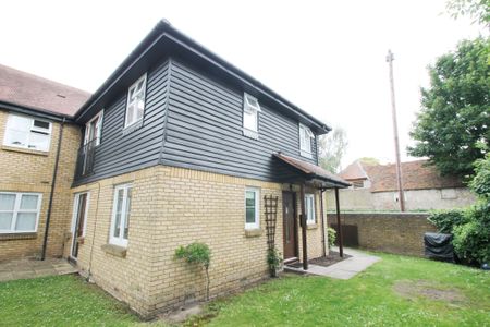 1 bedroom maisonette to rent - Photo 3