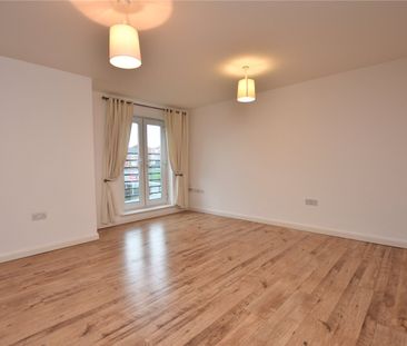 13, Fenton Place, Middleton, Leeds, West Yorkshire, LS10 4FH - Photo 1