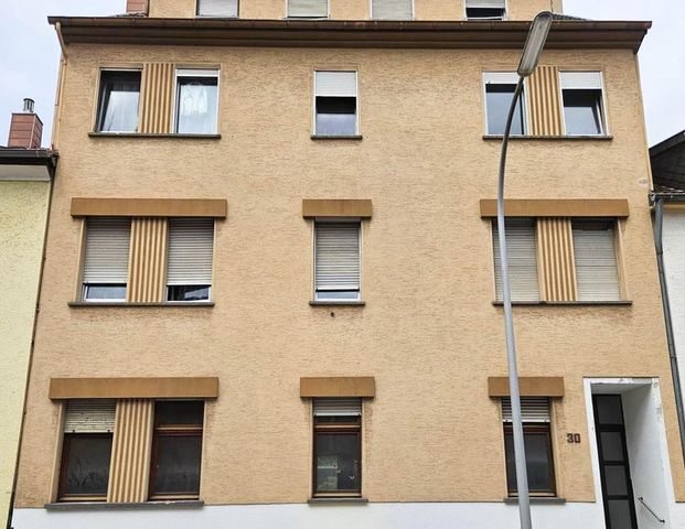 Frisch kernsaniert & geräumig: 4 Zimmer, 98 m² – Ideal für WG - Foto 1