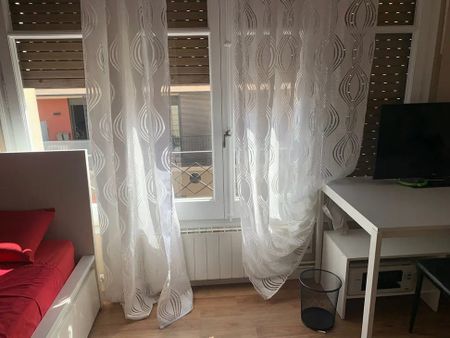 Carrer dels Gimbernat, Barcelona, Catalonia 08004 - Photo 4