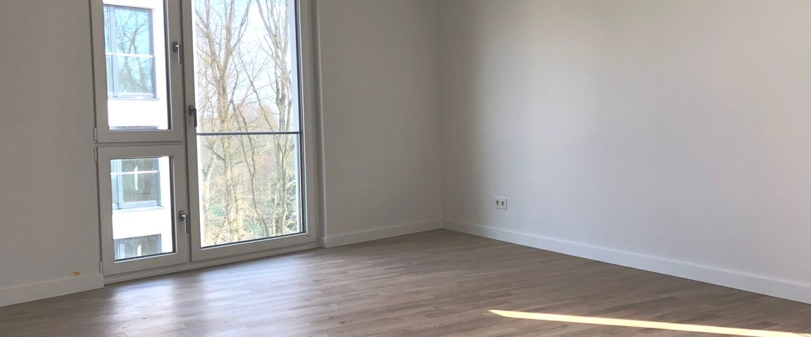 Genießen Sie den Ausblick und die sonnige Dachterrasse! - Photo 1