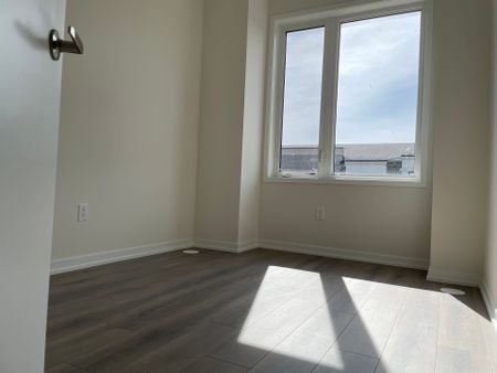 For Lease - 38 Origin Way, Vaughan, Ontario - Photo 5