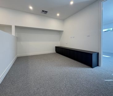 Brand New Townhouse for Lease in CORNER POSITION | DUAL MCKINNON SCHOOL ZONE - Photo 2