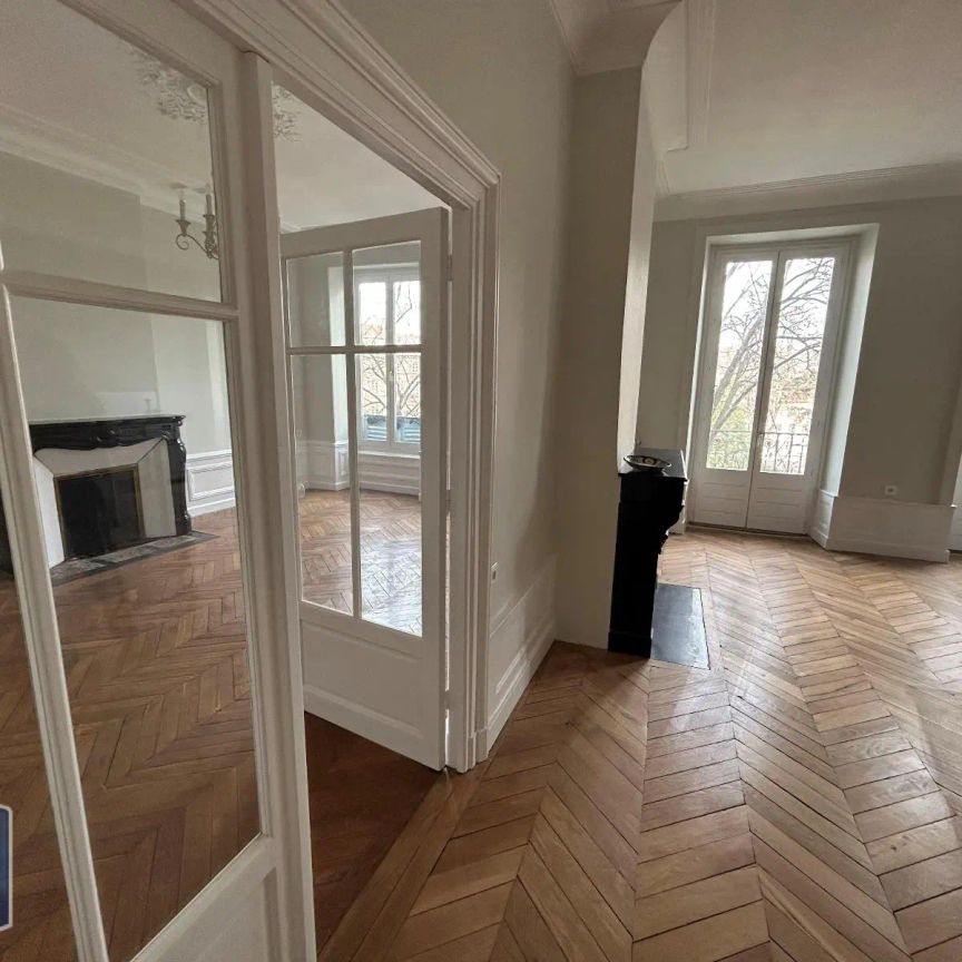 Appartement à louer 3 pièces 125.83m² - Photo 1