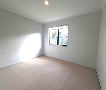 27 Killygordon Place, Massey - Photo 6