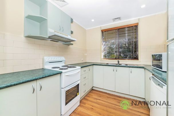 18 Derham Crt, Wanniassa ACT 2903 - House For Rent - $600 | Domain - Photo 1