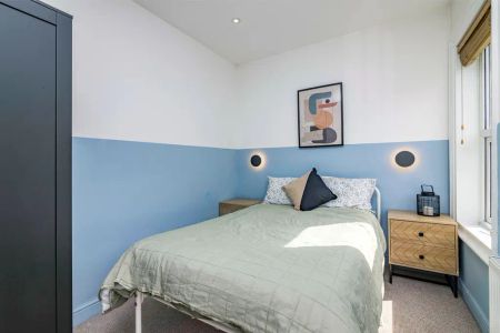 1 bedroom in a house share to rent - Photo 5