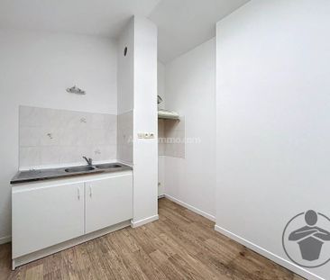 Location Appartement 2 pièces 30 m2 à Saint-Médard-de-Guizières - Photo 2