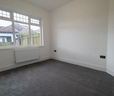 2 bedroom semi-detached bungalow to rent - Photo 3