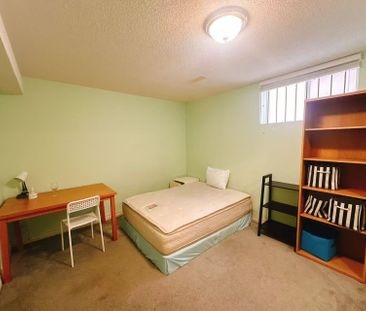 For Lease - 123 Steeles Avenue Unit# Basement Unit 1, Toronto, Ontario - Photo 2