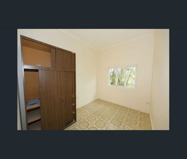 Hidden Gem in Seven Hills – Character, Space & Convenience! - Photo 3