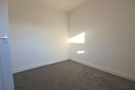 Essendean Terrace, Edinburgh, EH4 - Photo 3