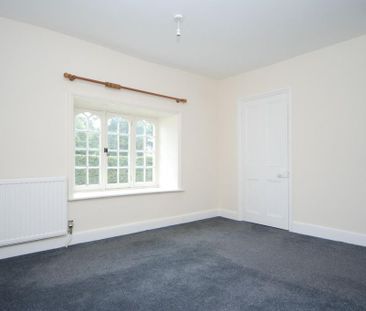 4 bedroom detached house to rent - Photo 4