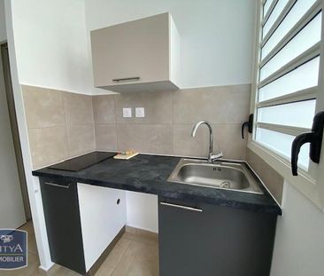 Location Appartement 1 pièce 22m² LE TAMPON 97430 - Photo 1