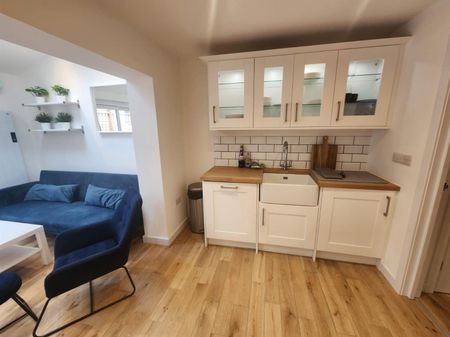 Orchard Gardens, Bristol - Photo 3