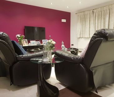 3 Bed Semi-Detached House, Harrow, HA2 - Photo 2
