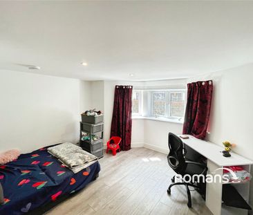 1 bedroom duplex to rent - Photo 3